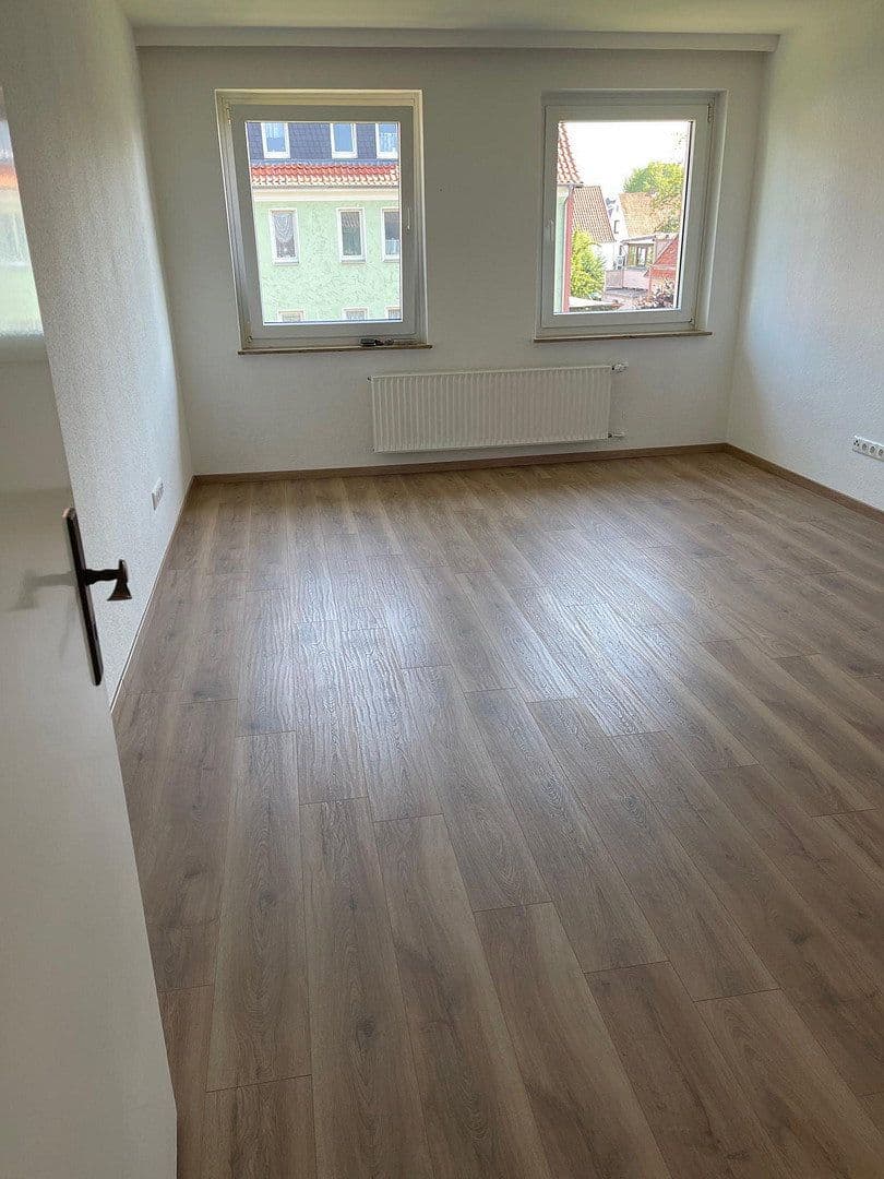 Pronájem bytu 3+1 76 m², Gärtnereiweg, Gehrden, Dolní Sasko Pronájem bytu 3+1 76 m², Gärtnereiweg, Gehrden, Dolní Sasko