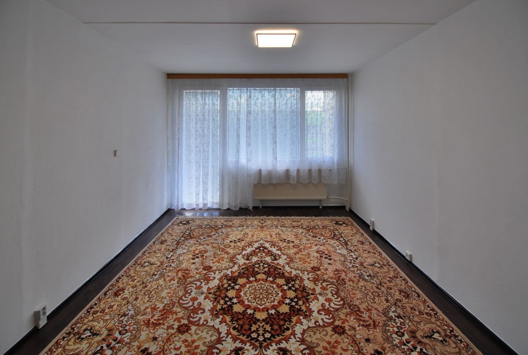 Pronájem bytu 1+1 49 m², Bzenecká, Plzeň, Plzeňský kraj Pronájem bytu 1+1 49 m², Bzenecká, Plzeň, Plzeňský kraj