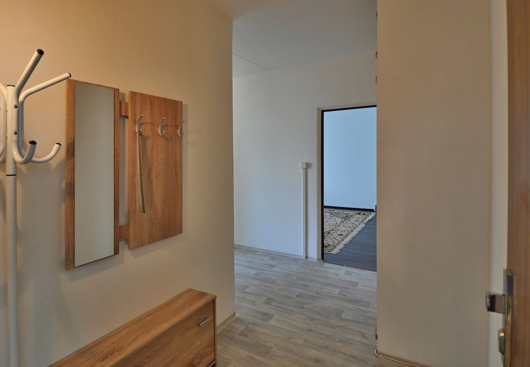 Pronájem bytu 1+1 49 m², Bzenecká, Plzeň, Plzeňský kraj Pronájem bytu 1+1 49 m², Bzenecká, Plzeň, Plzeňský kraj