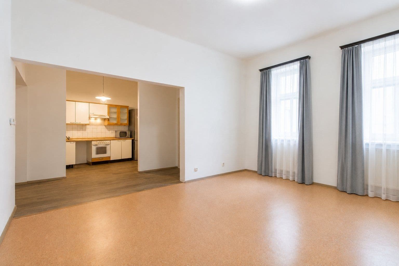 Pronájem bytu 3+1 90 m², Plzeňská, Praha, Praha Pronájem bytu 3+1 90 m², Plzeňská, Praha, Praha