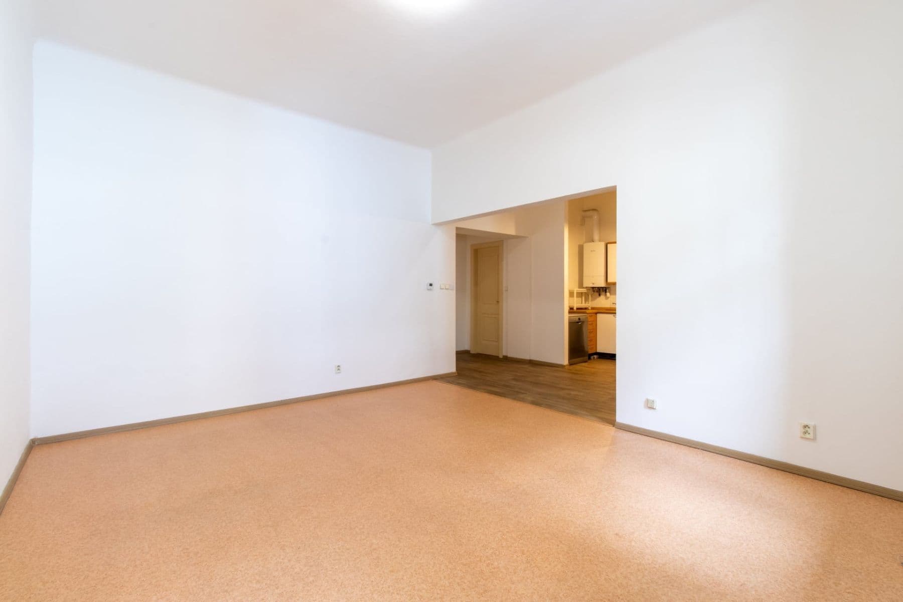 Pronájem bytu 3+1 90 m², Plzeňská, Praha, Praha Pronájem bytu 3+1 90 m², Plzeňská, Praha, Praha