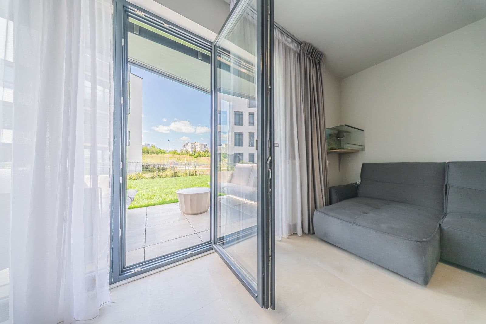 Prodej bytu 2+kk 60 m², Hasilova, Praha, Praha Prodej bytu 2+kk 60 m², Hasilova, Praha, Praha