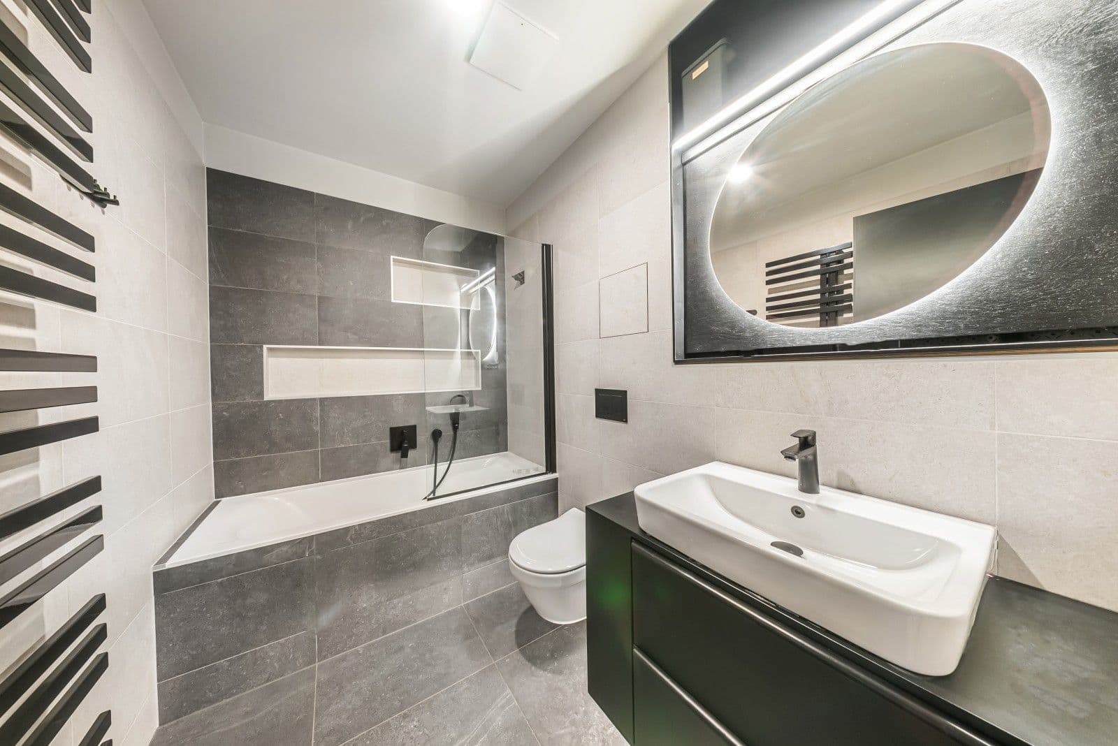 Prodej bytu 2+kk 60 m², Hasilova, Praha, Praha Prodej bytu 2+kk 60 m², Hasilova, Praha, Praha