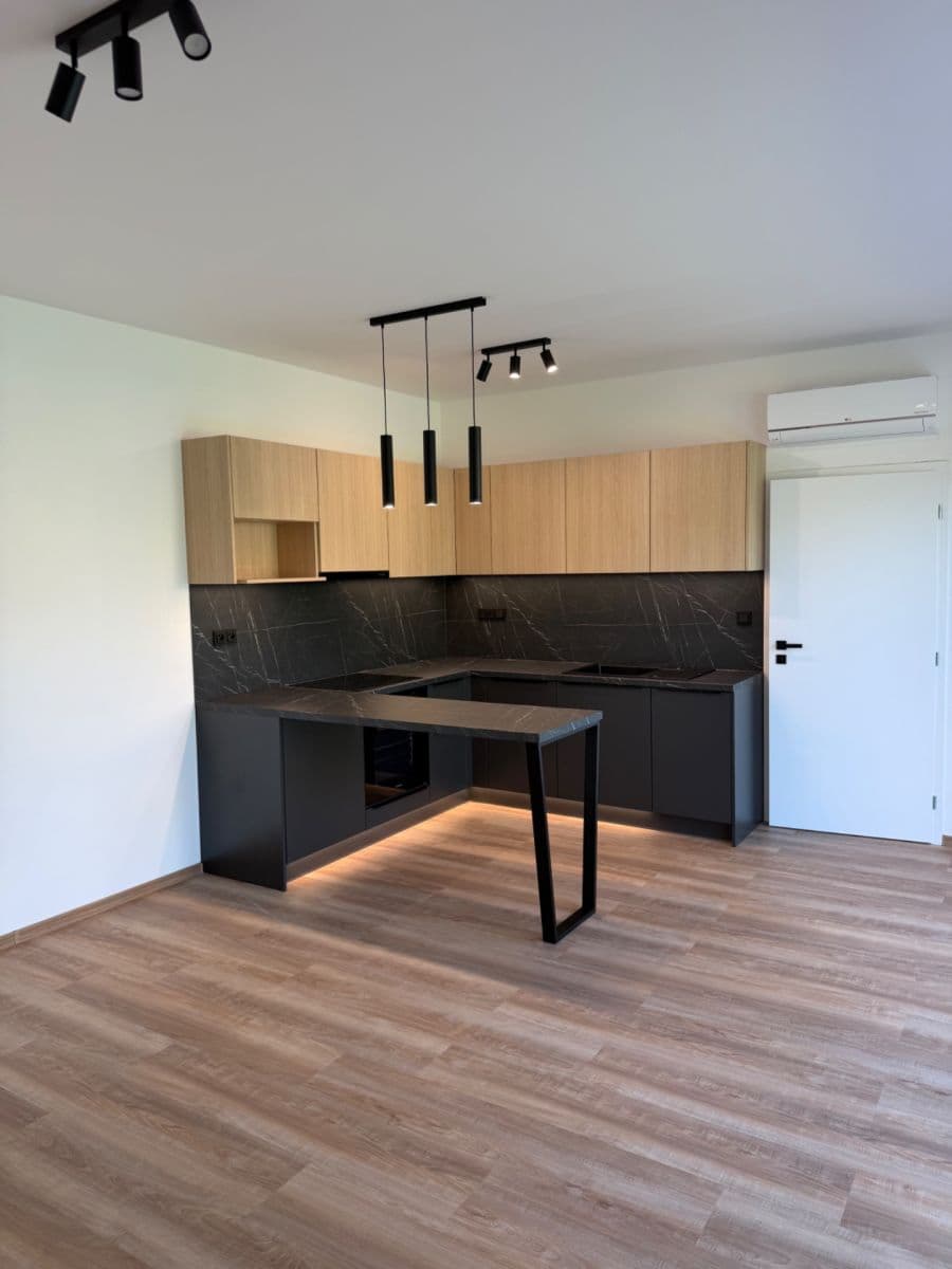Pronájem bytu 2+kk 45 m², Olšavní, Kunovice, Zlínský kraj Pronájem bytu 2+kk 45 m², Olšavní, Kunovice, Zlínský kraj