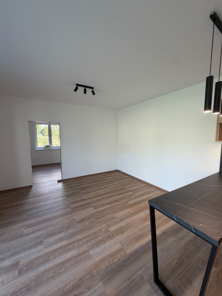 Pronájem bytu 2+kk 45 m², Olšavní, Kunovice, Zlínský kraj Pronájem bytu 2+kk 45 m², Olšavní, Kunovice, Zlínský kraj