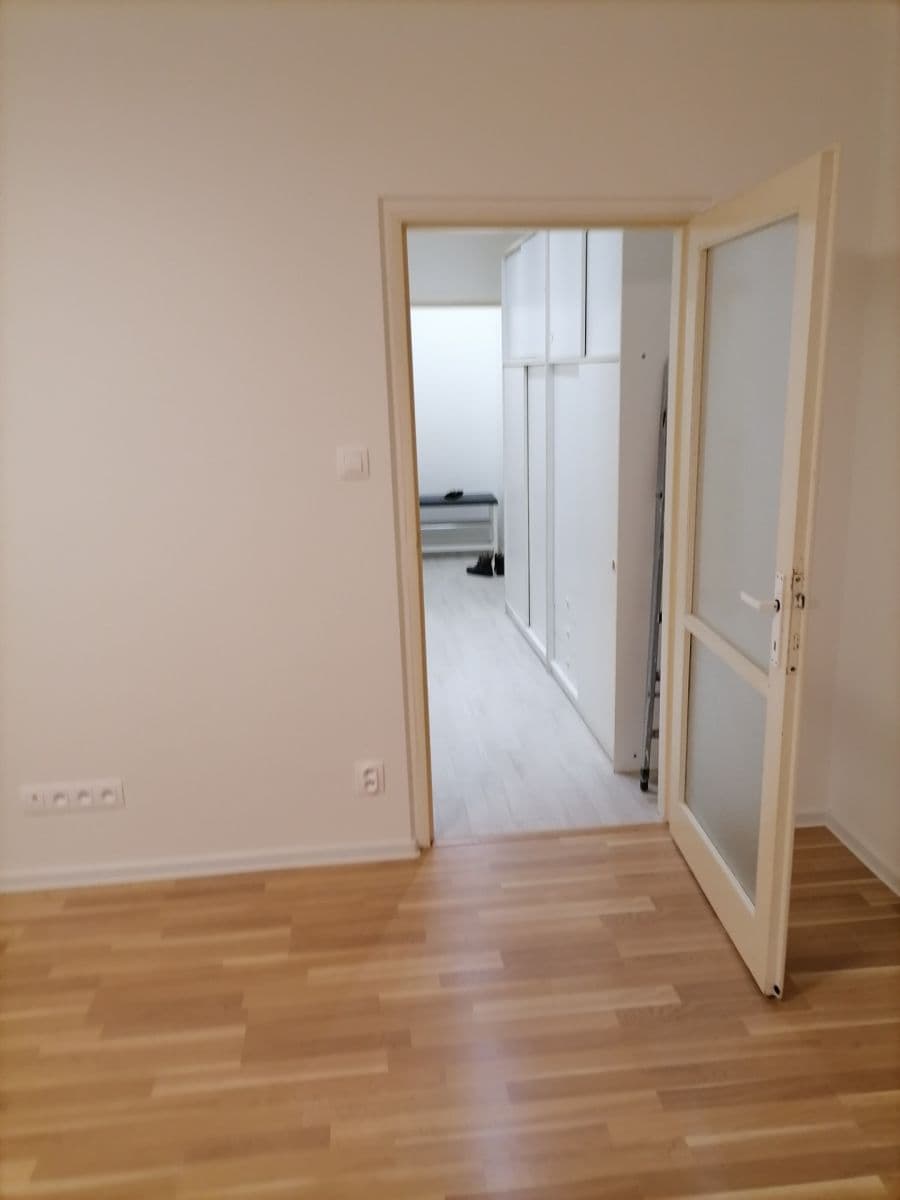 Pronájem bytu 1+1 40 m², Němcovej, Košice - mestská časť Sever, Košický kraj Pronájem bytu 1+1 40 m², Němcovej, Košice - mestská časť Sever, Košický kraj