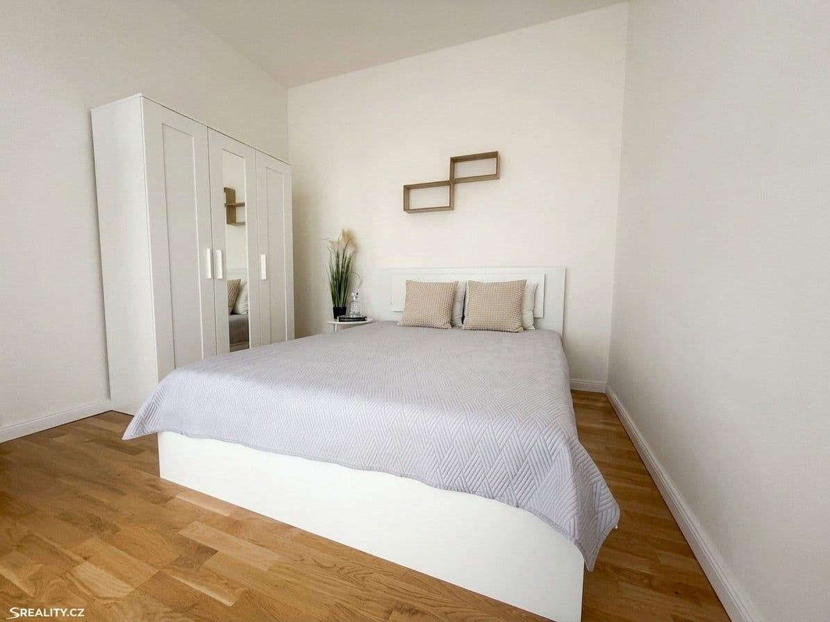 Prodej bytu 2+kk 47 m², Vítkova, Praha, Praha Prodej bytu 2+kk 47 m², Vítkova, Praha, Praha