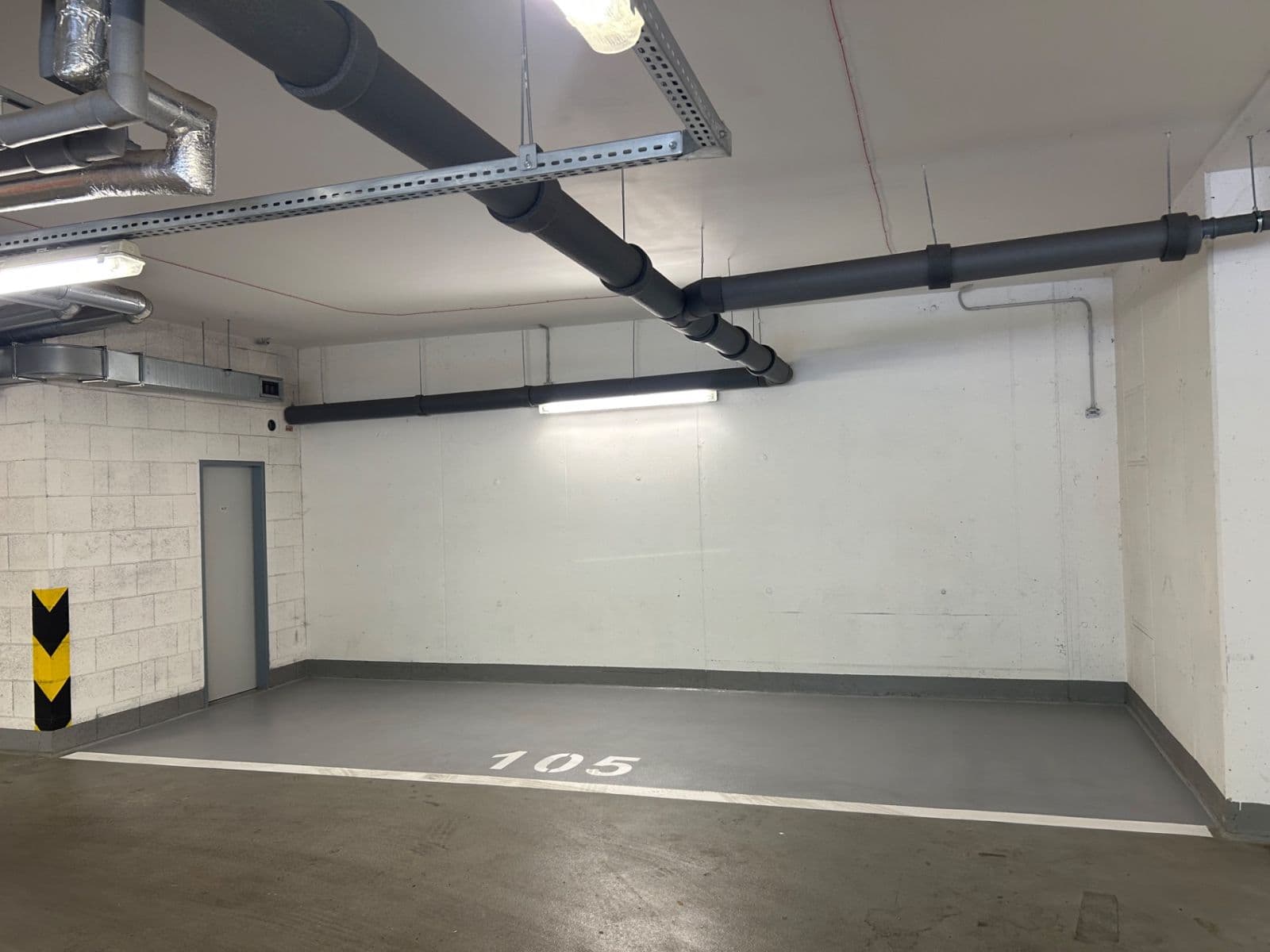 Prodej garáže 17 m², Vojenova, Praha, Praha Prodej garáže 17 m², Vojenova, Praha, Praha