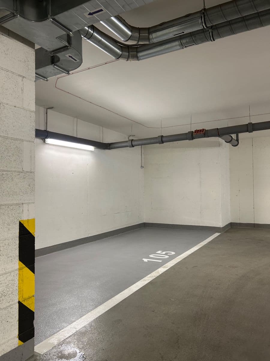 Prodej garáže 17 m², Vojenova, Praha, Praha Prodej garáže 17 m², Vojenova, Praha, Praha