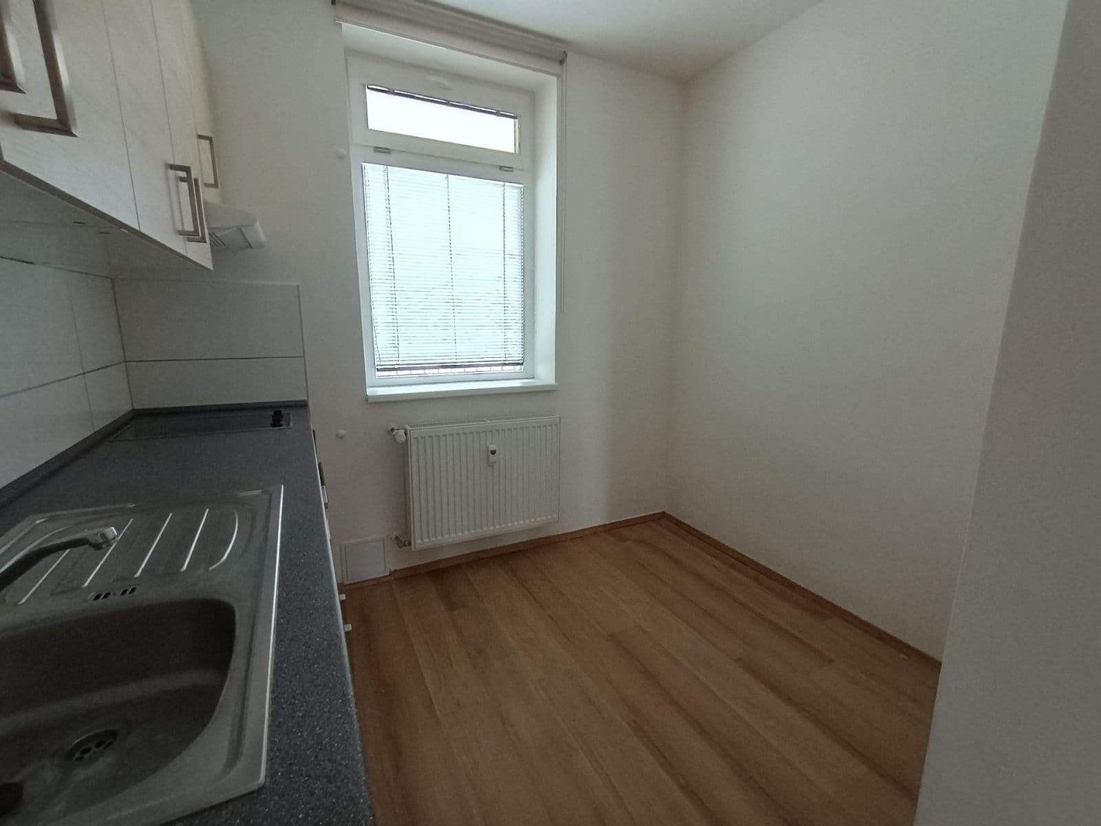 Pronájem bytu 1+1 32 m², Jeronýmova, Brno, Jihomoravský kraj Pronájem bytu 1+1 32 m², Jeronýmova, Brno, Jihomoravský kraj