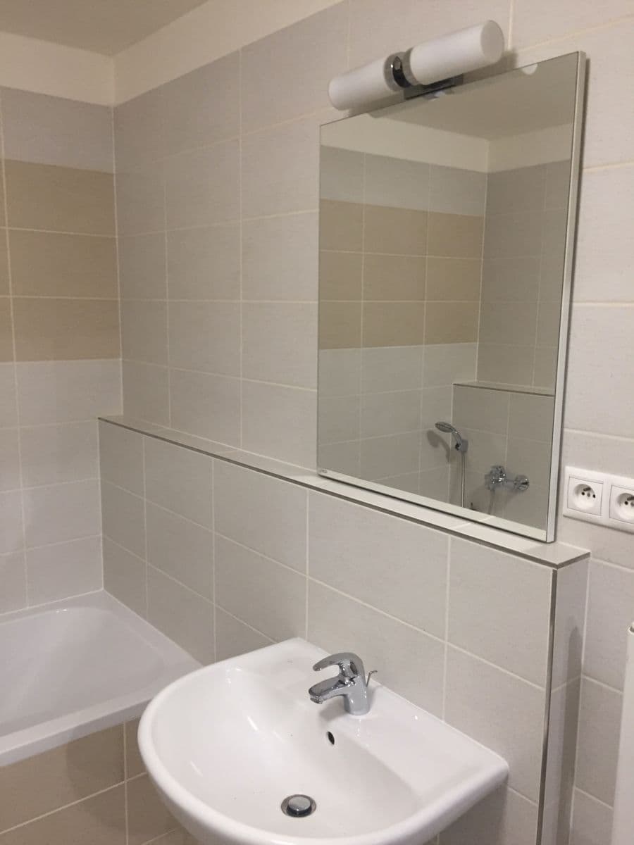 Prodej bytu 2+kk 44 m², Loosova, Praha, Praha Prodej bytu 2+kk 44 m², Loosova, Praha, Praha