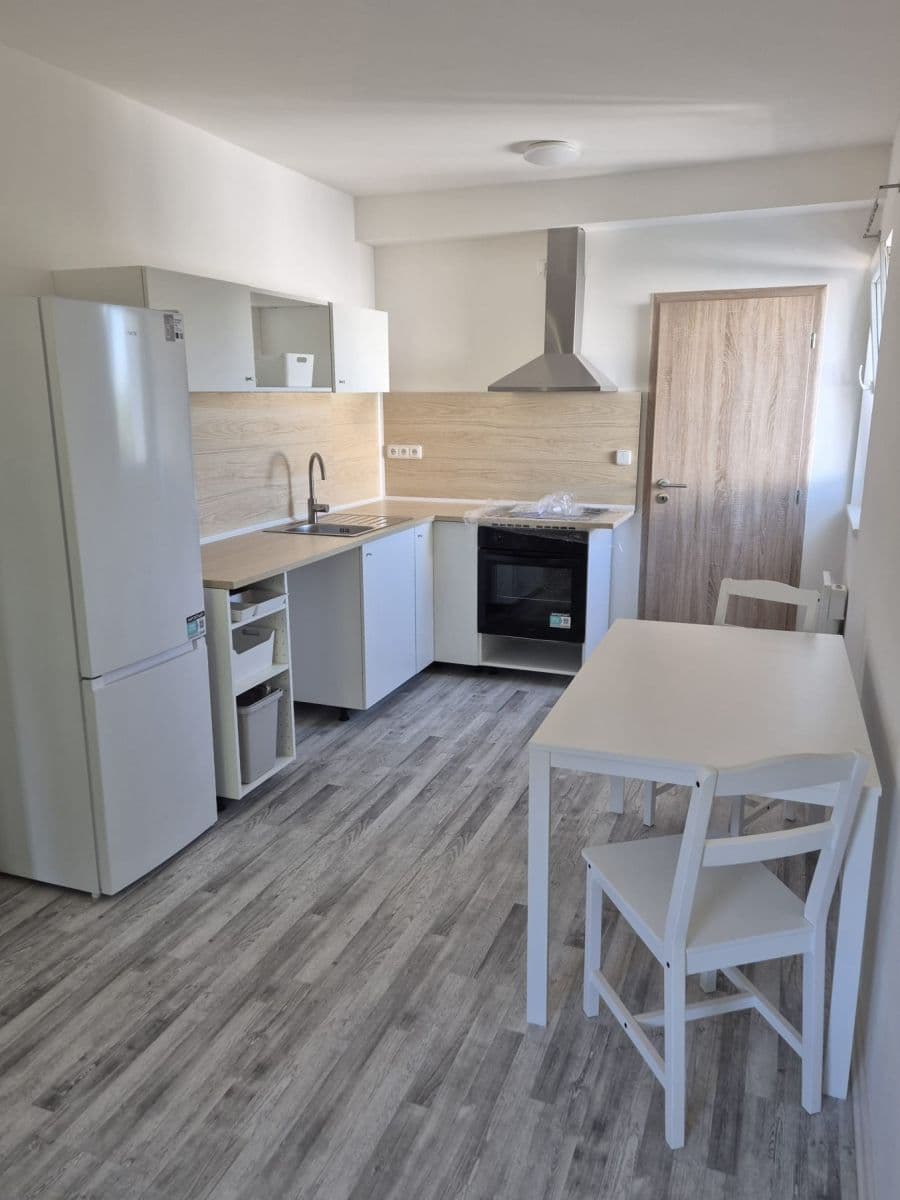 Pronájem bytu 2+kk 41 m², Kladenská, Hostouň, Středočeský kraj Pronájem bytu 2+kk 41 m², Kladenská, Hostouň, Středočeský kraj
