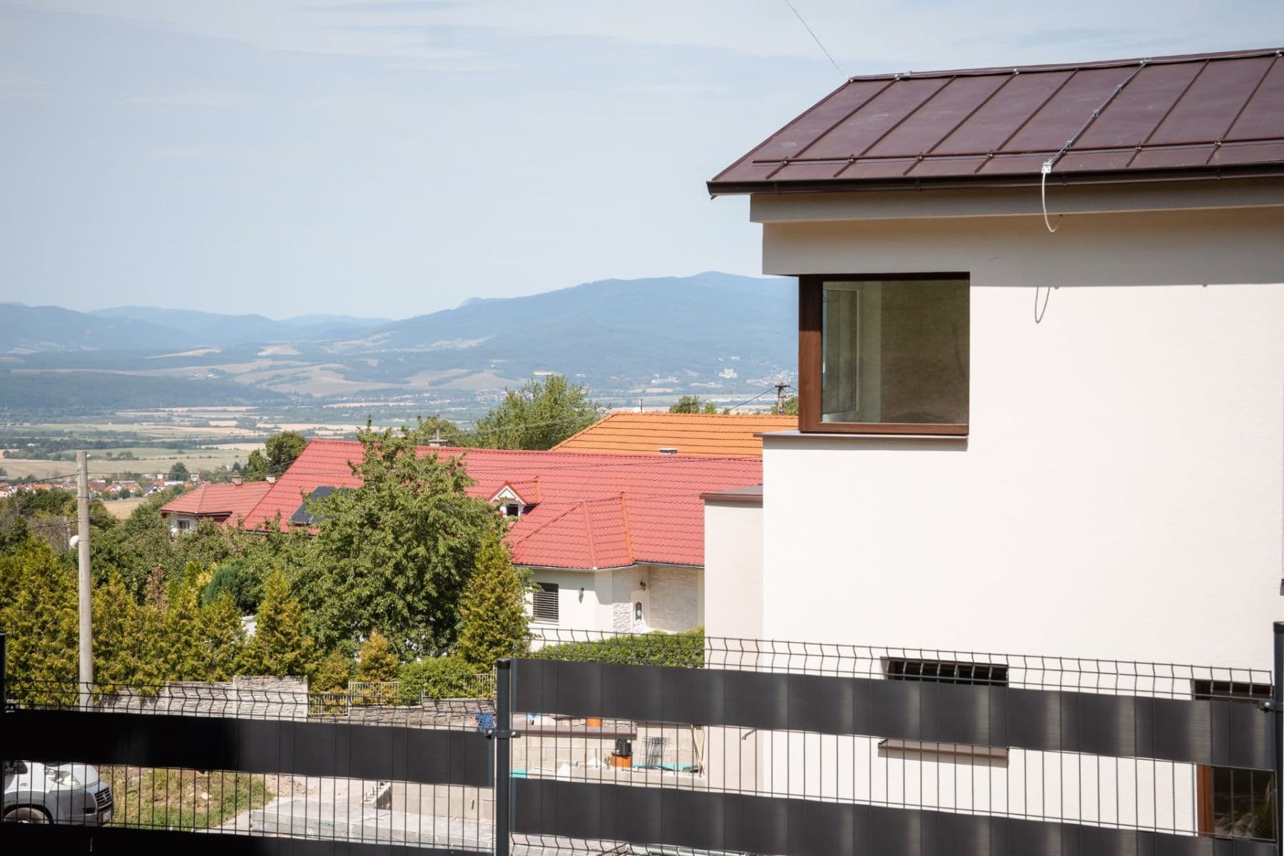 Prodej domu 161 m², pozemek 430 m², Podhradie, Trenčiansky kraj Prodej domu 161 m², pozemek 430 m², Podhradie, Trenčiansky kraj
