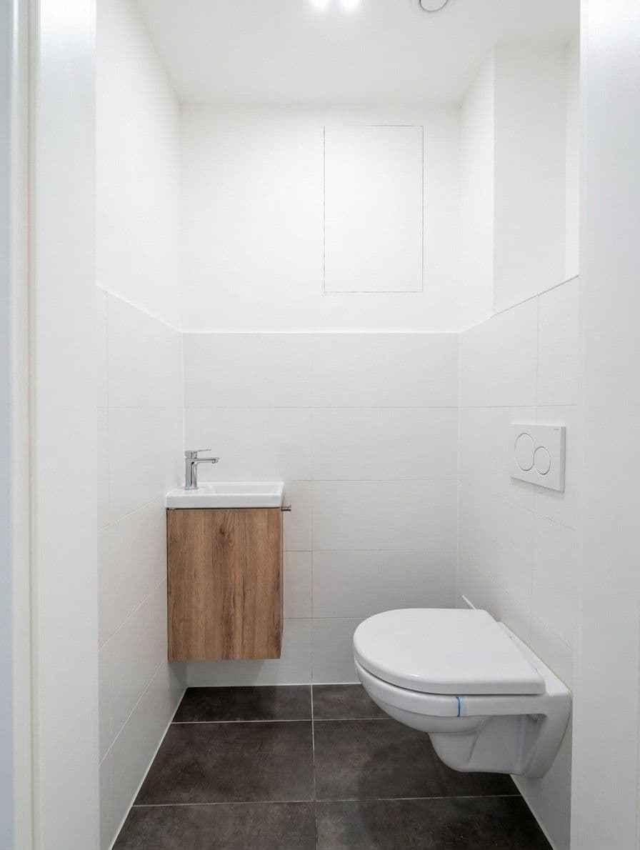 Pronájem bytu 2+1 77 m², Československé armády, Hradec Králové, Královéhradecký kraj Pronájem bytu 2+1 77 m², Československé armády, Hradec Králové, Královéhradecký kraj