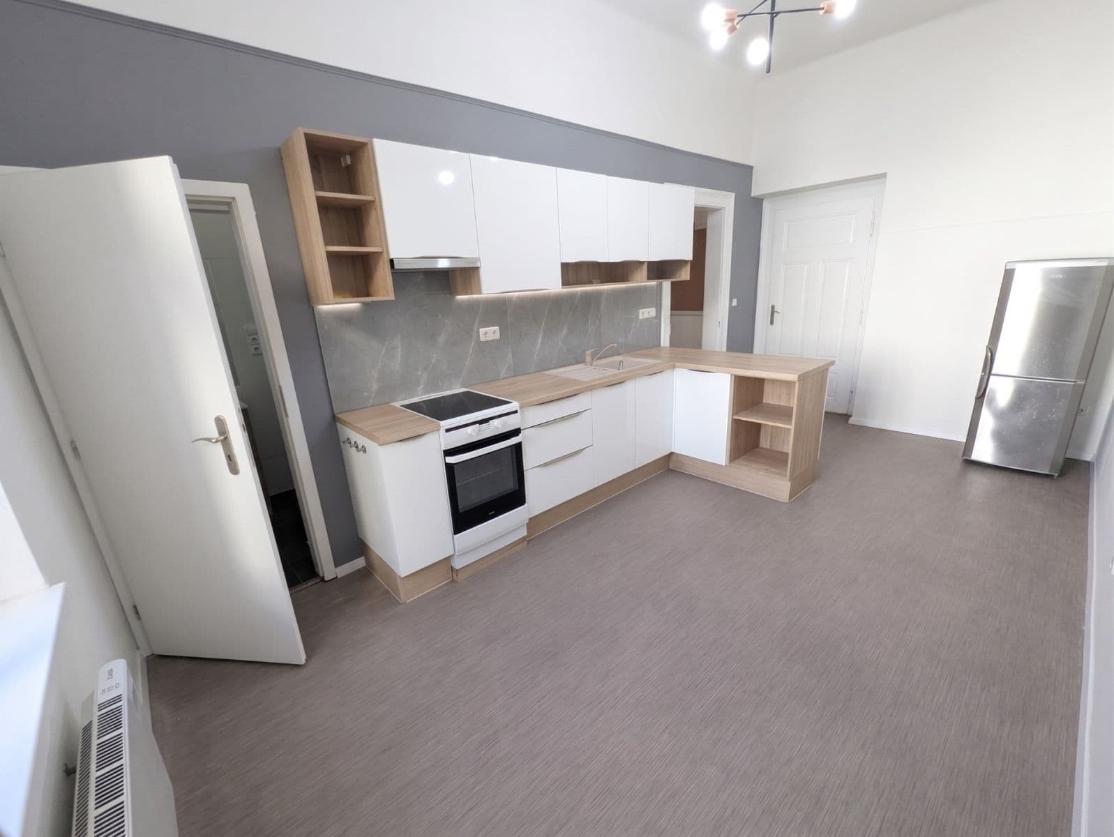 Pronájem bytu 2+1 77 m², Československé armády, Hradec Králové, Královéhradecký kraj Pronájem bytu 2+1 77 m², Československé armády, Hradec Králové, Královéhradecký kraj