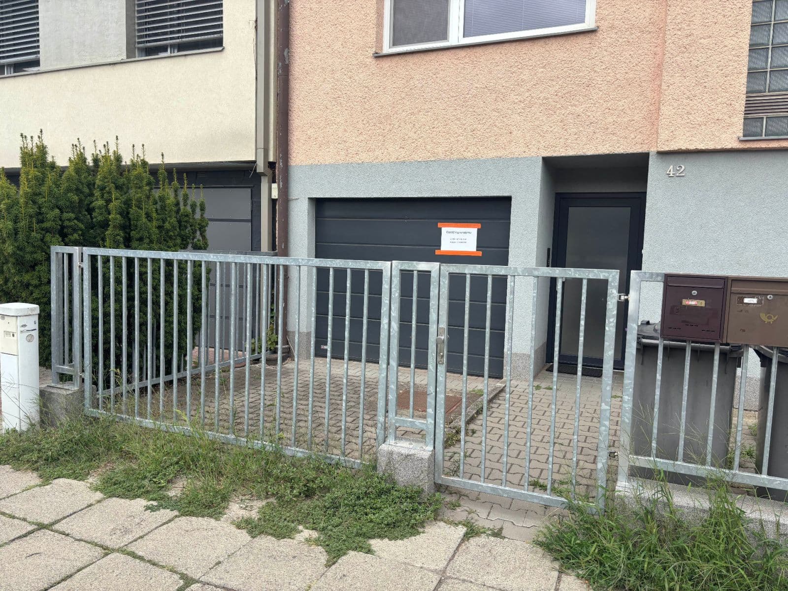 Pronájem garáže 20 m², Českobratrská, Olomouc, Olomoucký kraj Pronájem garáže 20 m², Českobratrská, Olomouc, Olomoucký kraj
