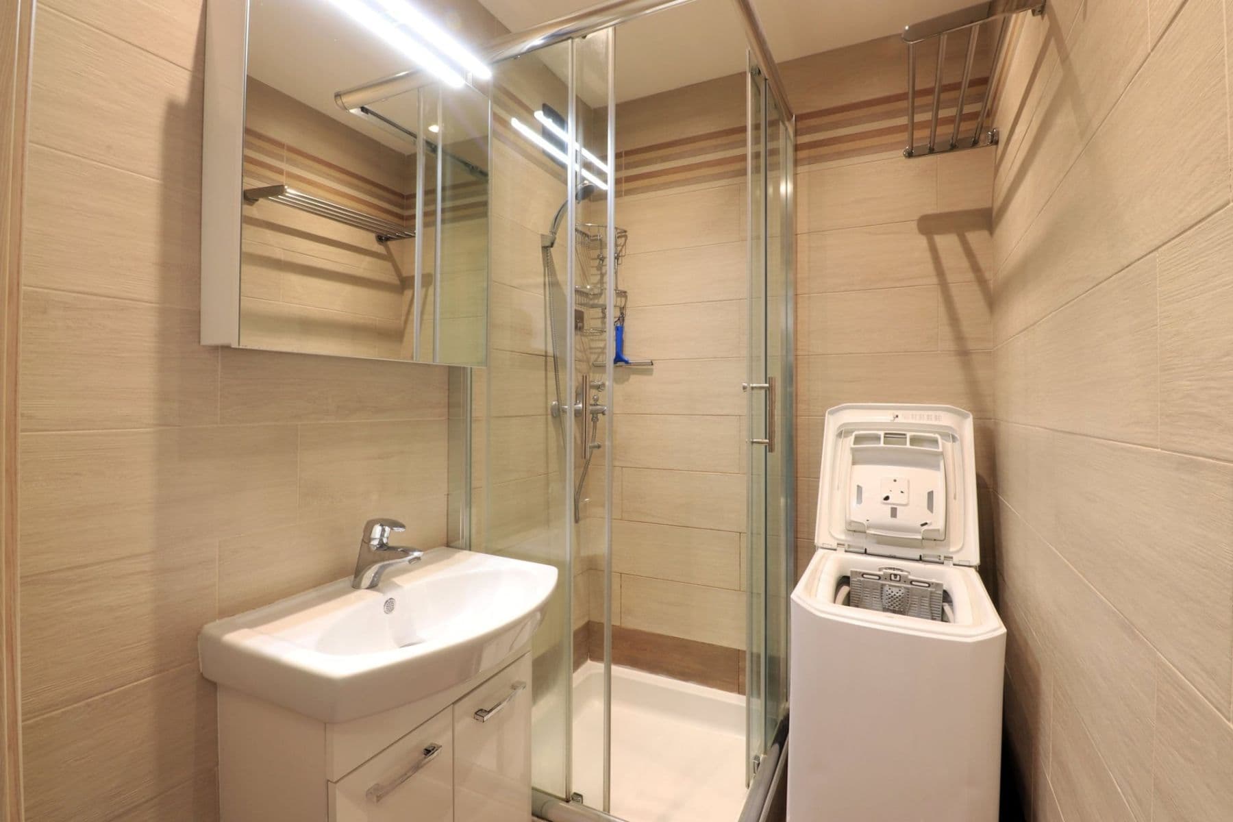 Pronájem bytu 2+kk 45 m², Přecechtělova, Praha, Praha Pronájem bytu 2+kk 45 m², Přecechtělova, Praha, Praha