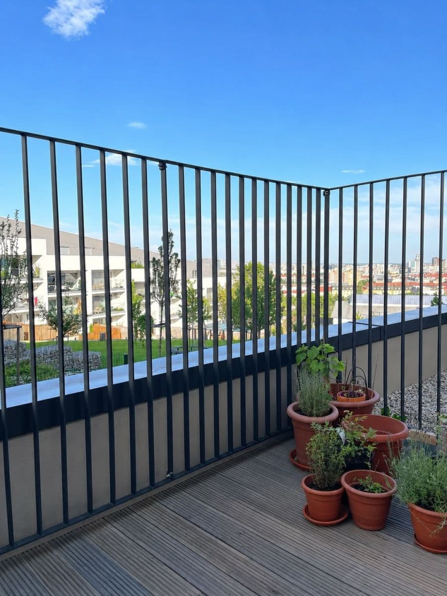Pronájem bytu 2+1 97 m², Svätovavrinecká, Nové Mesto, Bratislavský kraj Pronájem bytu 2+1 97 m², Svätovavrinecká, Nové Mesto, Bratislavský kraj