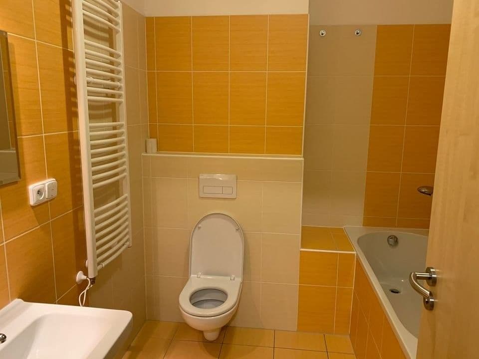 Pronájem bytu 2+kk 50 m², Gen. Peřiny, Hustopeče, Jihomoravský kraj Pronájem bytu 2+kk 50 m², Gen. Peřiny, Hustopeče, Jihomoravský kraj