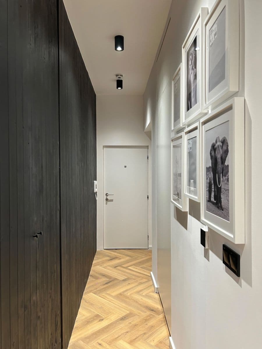 Prodej bytu 2+kk 49 m², Sadová, Karlovy Vary, Karlovarský kraj Prodej bytu 2+kk 49 m², Sadová, Karlovy Vary, Karlovarský kraj