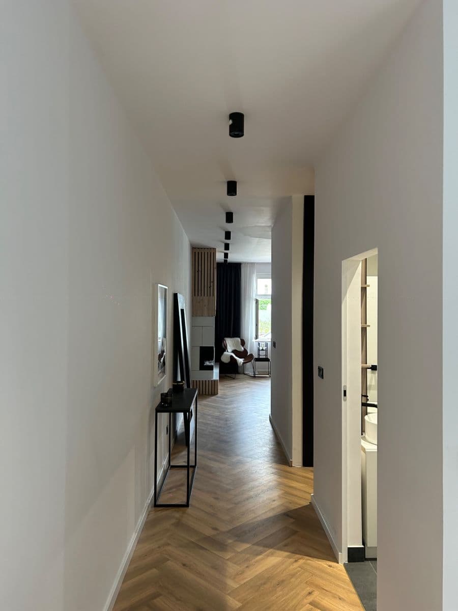 Prodej bytu 2+kk 49 m², Sadová, Karlovy Vary, Karlovarský kraj Prodej bytu 2+kk 49 m², Sadová, Karlovy Vary, Karlovarský kraj
