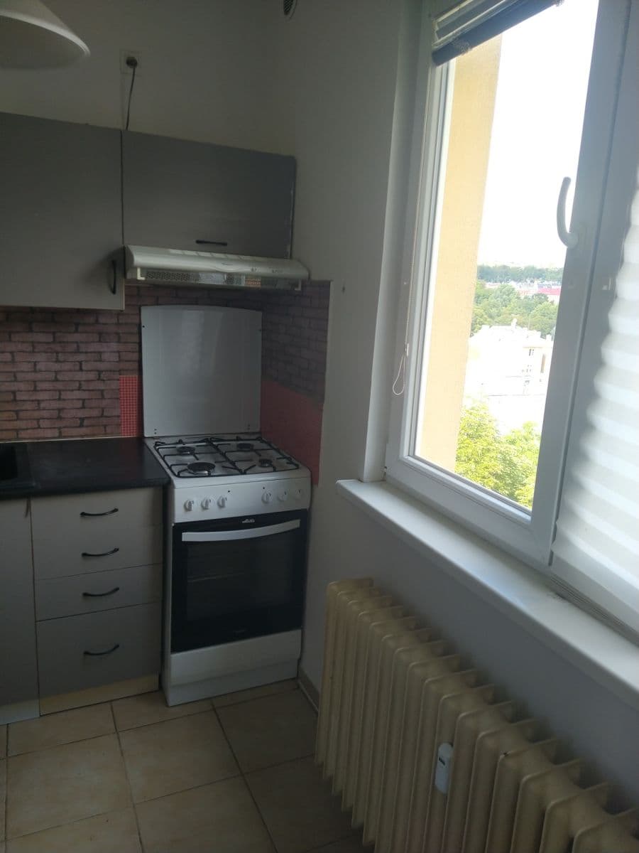 Pronájem bytu 2+1 55 m², Budovatelů, Karlovy Vary, Karlovarský kraj Pronájem bytu 2+1 55 m², Budovatelů, Karlovy Vary, Karlovarský kraj