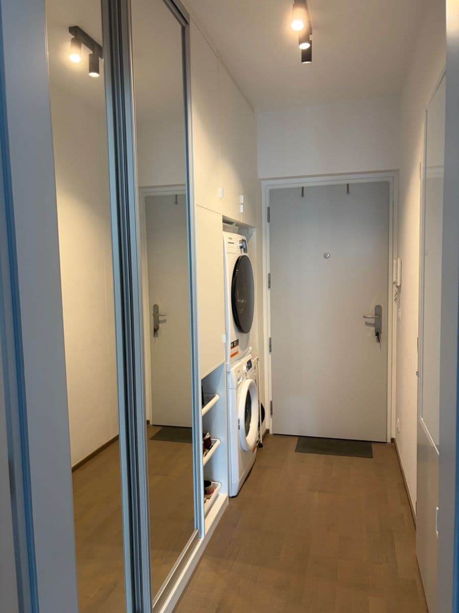 Pronájem bytu 1+kk 40 m², Michelská, Praha, Praha Pronájem bytu 1+kk 40 m², Michelská, Praha, Praha