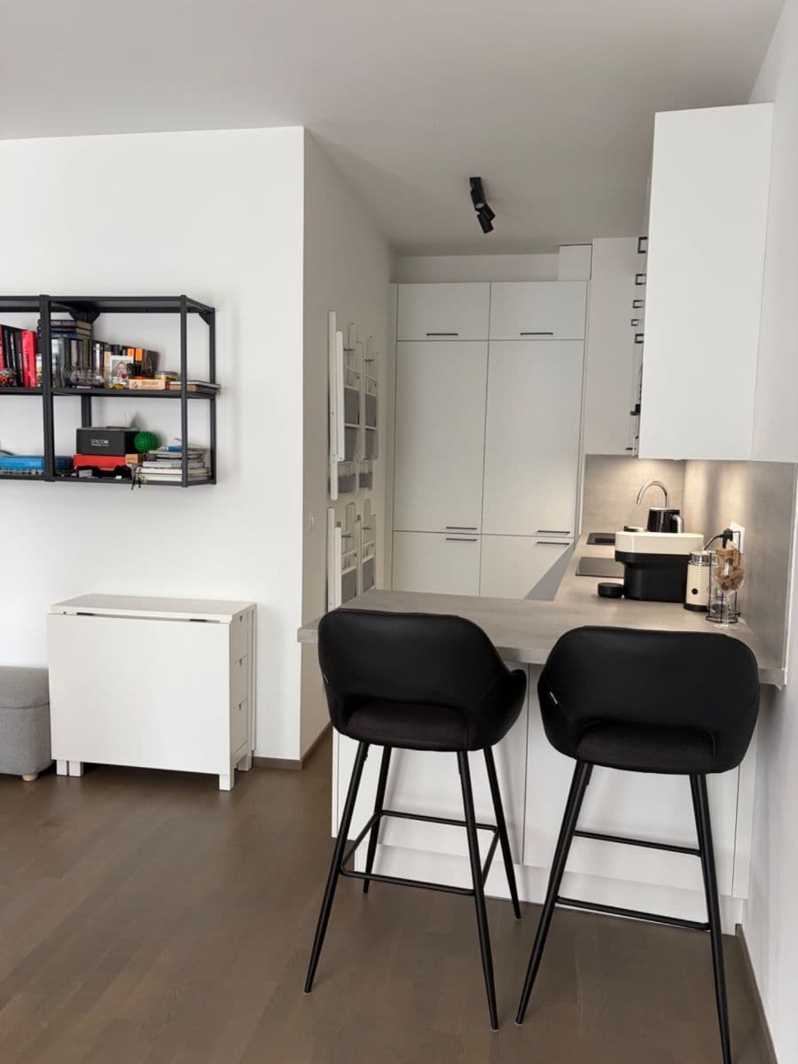 Pronájem bytu 1+kk 40 m², Michelská, Praha, Praha Pronájem bytu 1+kk 40 m², Michelská, Praha, Praha