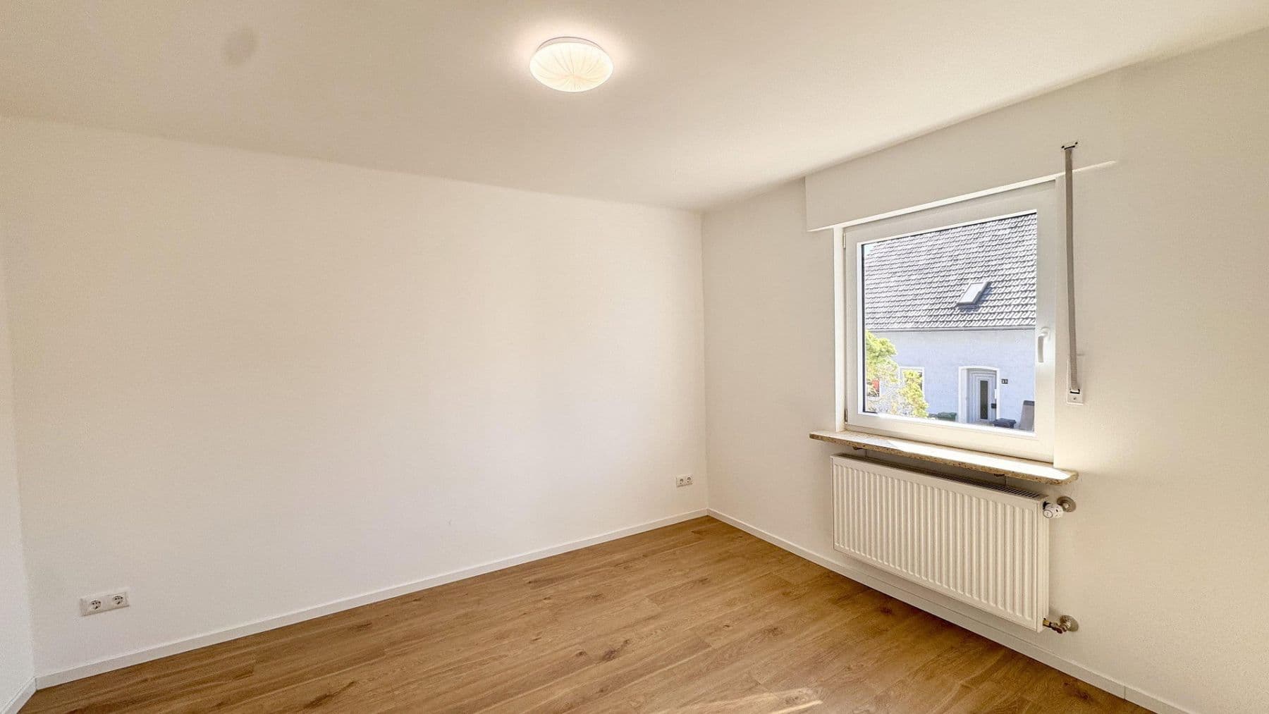 Prodej domu 176 m², pozemek 564 m², Nicolaus-Zech-Str. 3 8, Coburg, Bavorsko Prodej domu 176 m², pozemek 564 m², Nicolaus-Zech-Str. 3 8, Coburg, Bavorsko