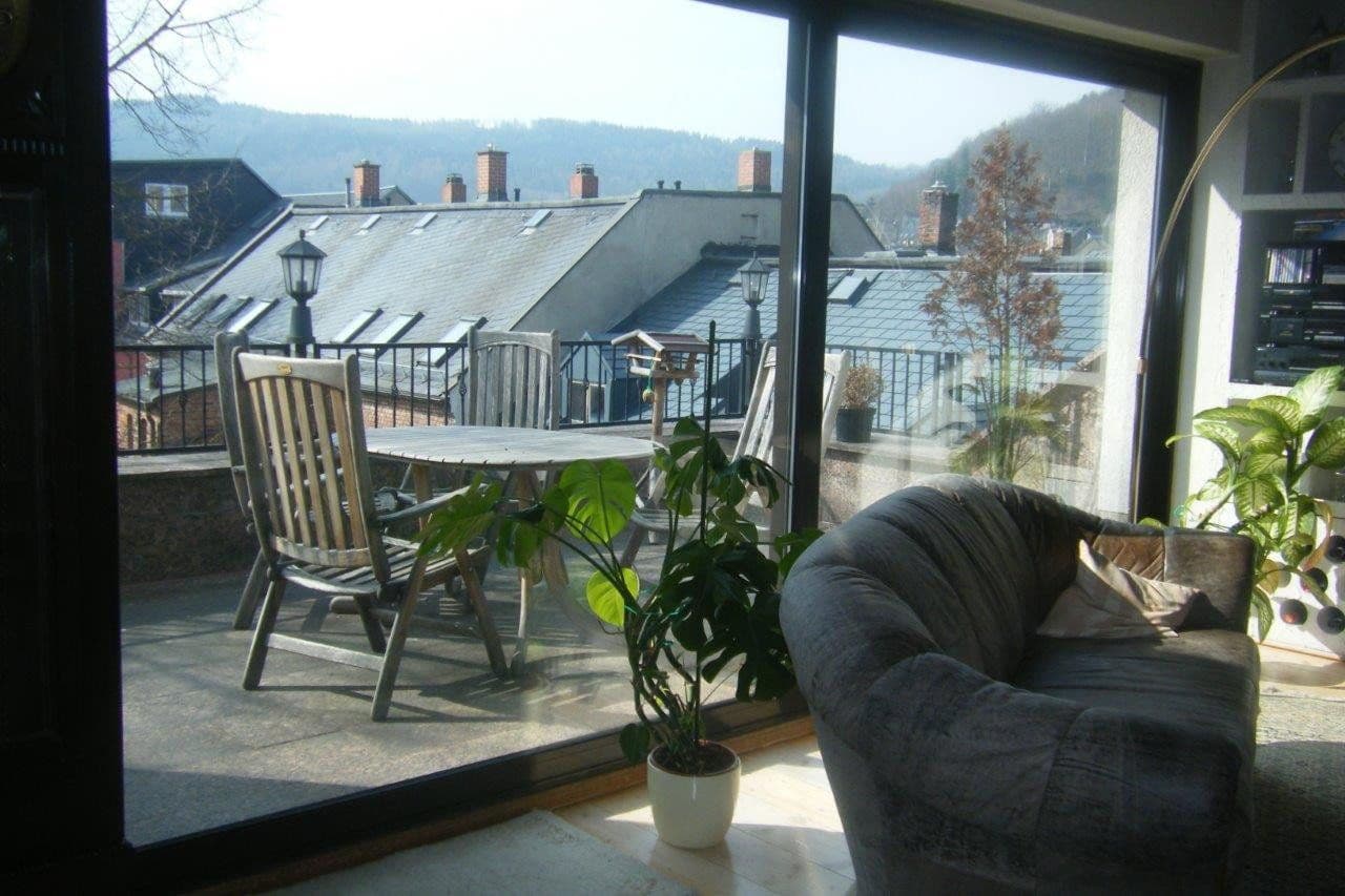 Pronájem bytu 6+1 160 m², Ernst-Bauchstr. 4, Aue-Bad Schlema, Sasko Pronájem bytu 6+1 160 m², Ernst-Bauchstr. 4, Aue-Bad Schlema, Sasko