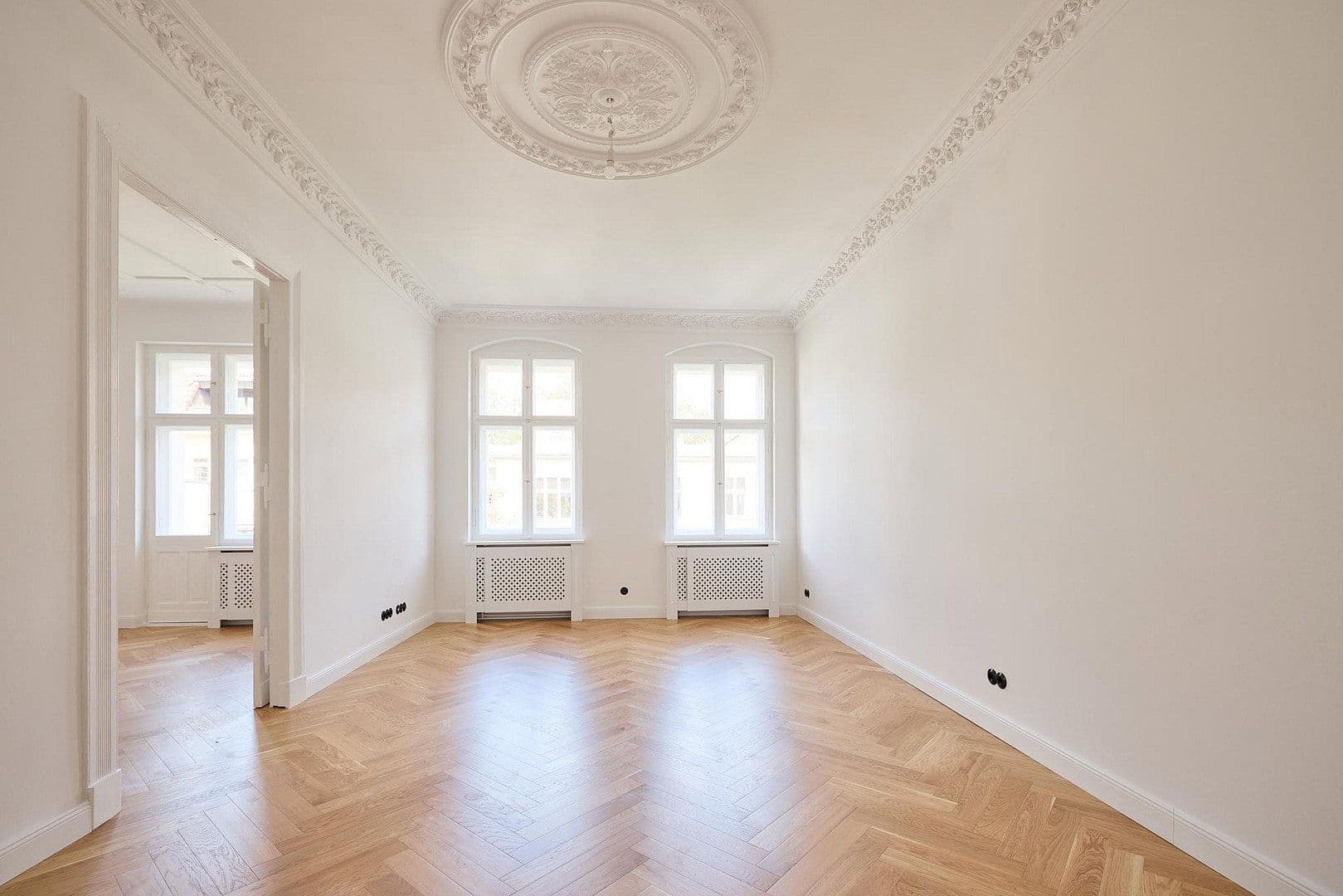 Prodej bytu 3+1 95 m², Bachestraße 5, Berlin, Berlín Prodej bytu 3+1 95 m², Bachestraße 5, Berlin, Berlín