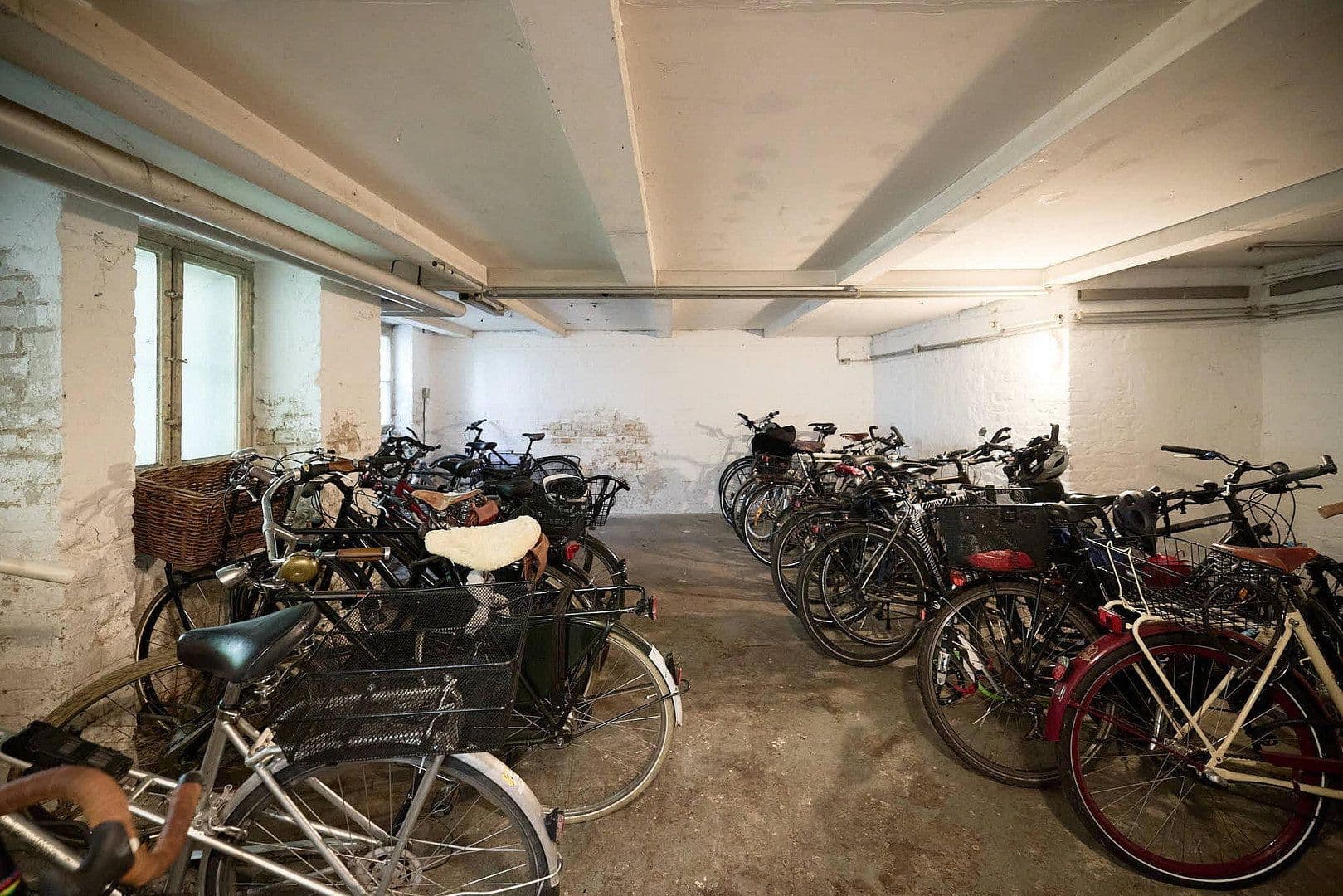 Prodej bytu 3+1 95 m², Bachestraße 5, Berlin, Berlín Prodej bytu 3+1 95 m², Bachestraße 5, Berlin, Berlín