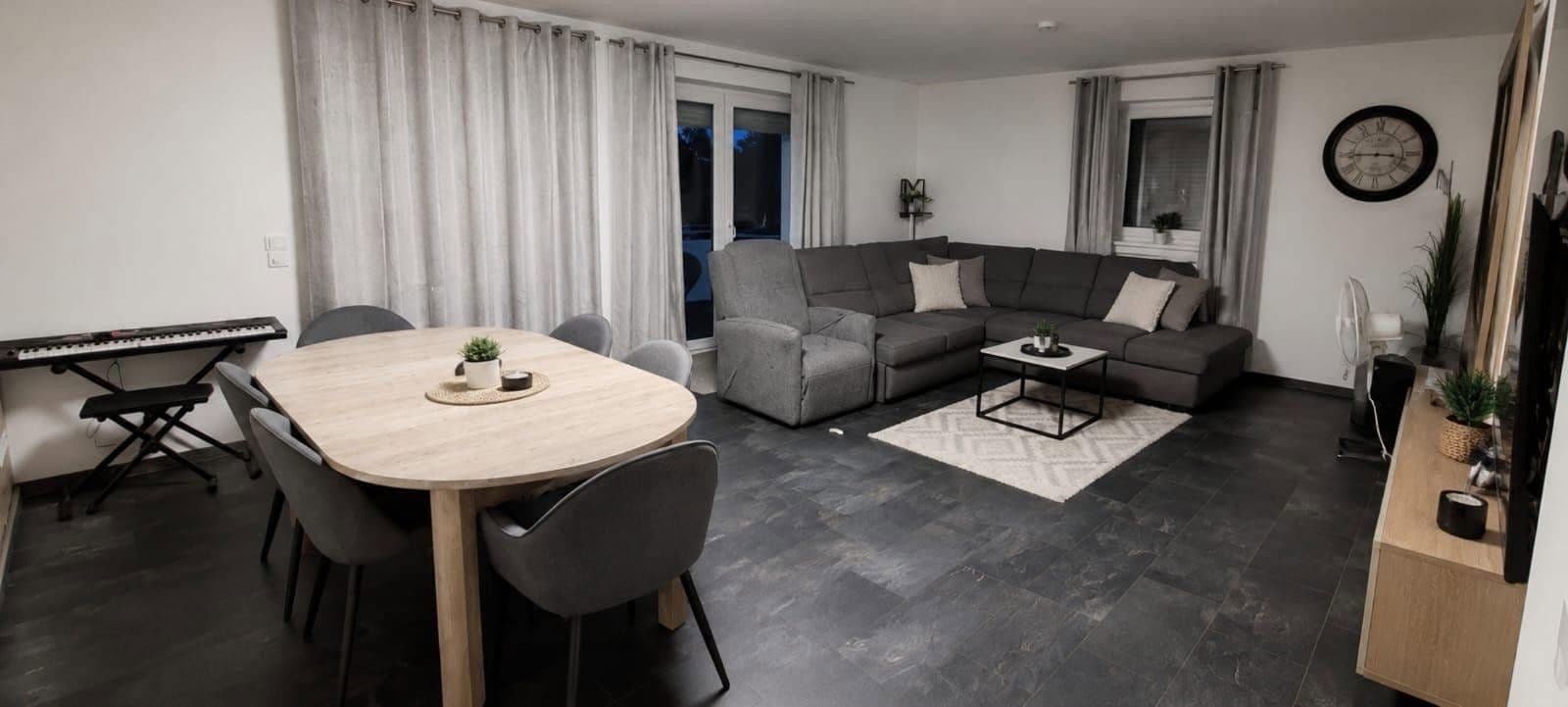 Pronájem bytu 4+1 110 m², Sassenburg, Dolní Sasko Pronájem bytu 4+1 110 m², Sassenburg, Dolní Sasko