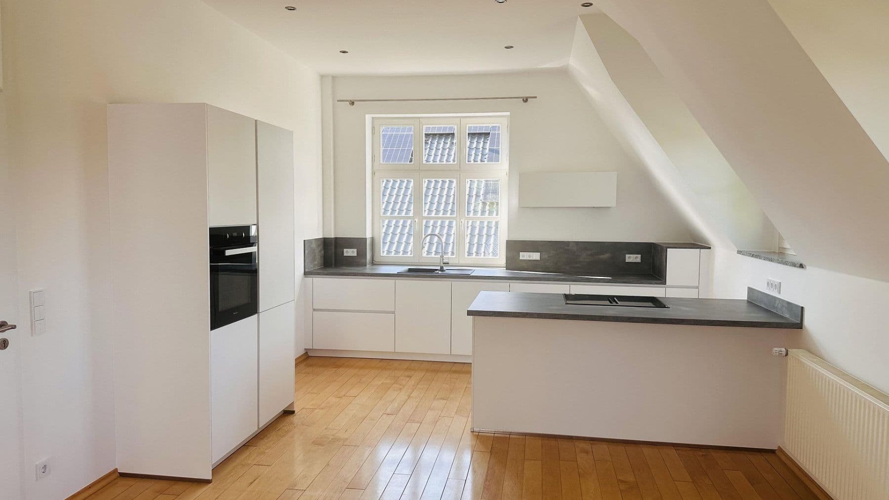 Pronájem bytu 4+1 135 m², Melle, Dolní Sasko Pronájem bytu 4+1 135 m², Melle, Dolní Sasko