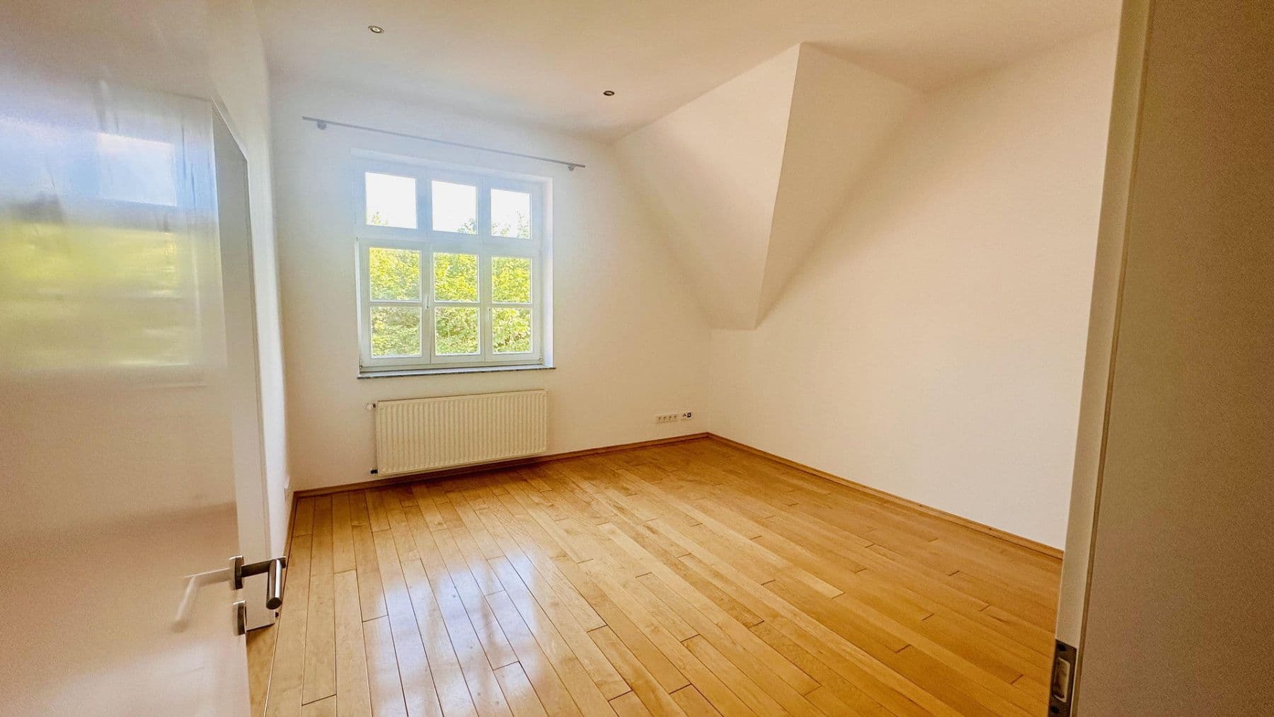 Pronájem bytu 4+1 135 m², Melle, Dolní Sasko Pronájem bytu 4+1 135 m², Melle, Dolní Sasko