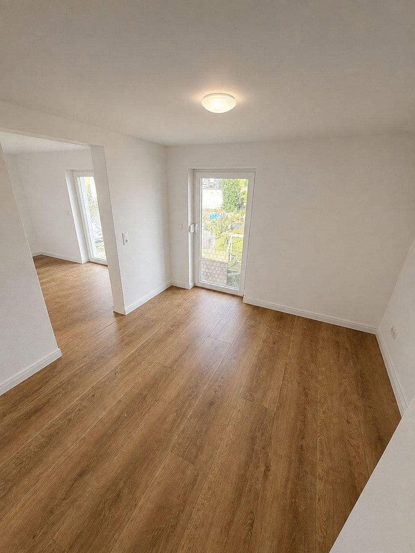 Pronájem bytu 3+1 64 m², Reisachstraße 8,, Pliezhausen, Bádensko-Württembersko Pronájem bytu 3+1 64 m², Reisachstraße 8,, Pliezhausen, Bádensko-Württembersko