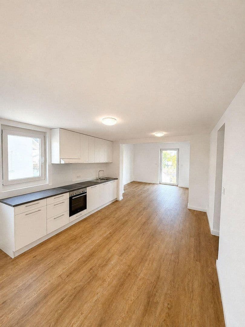 Pronájem bytu 3+1 64 m², Reisachstraße 8,, Pliezhausen, Bádensko-Württembersko Pronájem bytu 3+1 64 m², Reisachstraße 8,, Pliezhausen, Bádensko-Württembersko