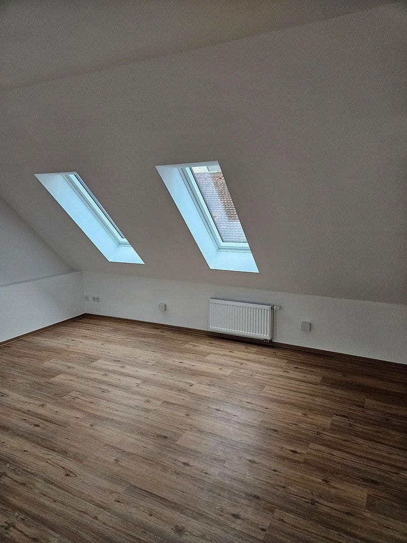 Pronájem kanceláře 100 m², Neuburg, Bavorsko Pronájem kanceláře 100 m², Neuburg, Bavorsko