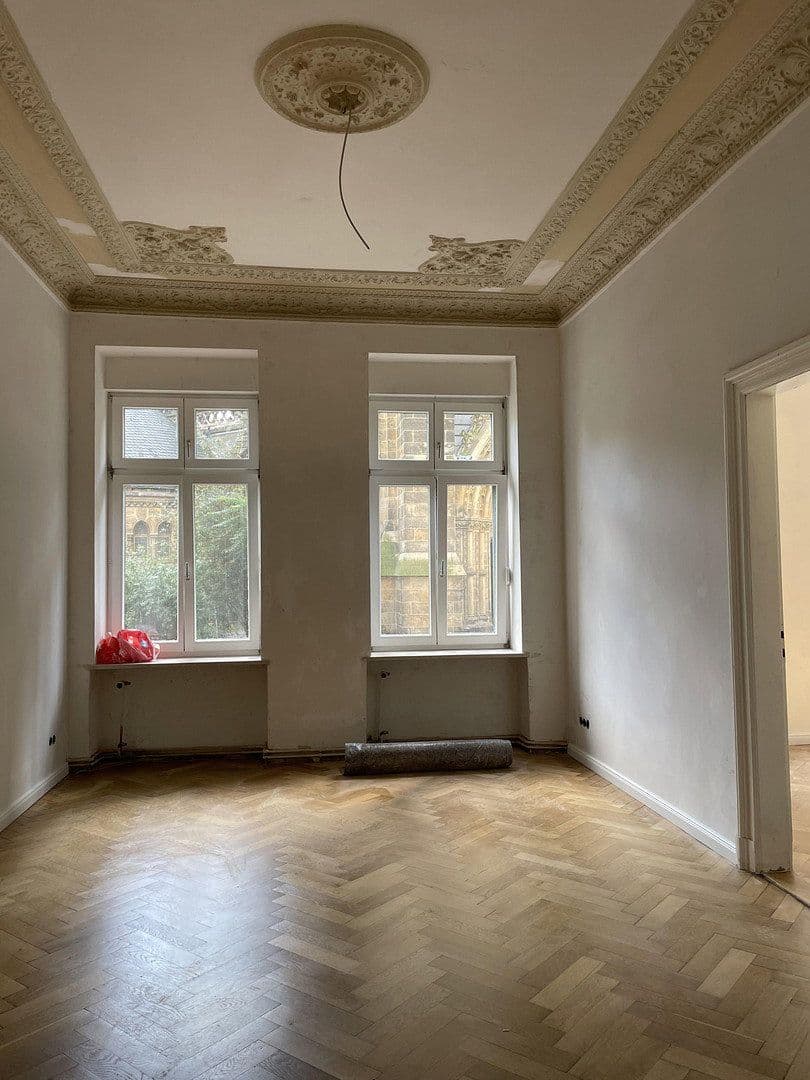 Pronájem bytu 5+1 150 m², Riemannstrasse 28, Leipzig, Sasko Pronájem bytu 5+1 150 m², Riemannstrasse 28, Leipzig, Sasko