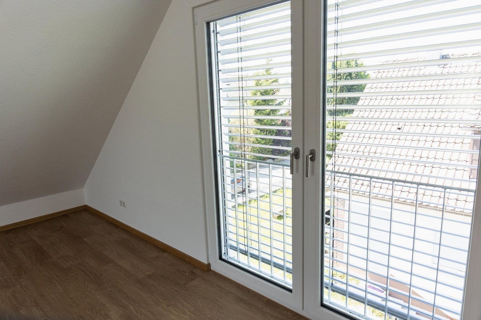 Pronájem bytu 5+kk 132 m², Uhlandstraße 25, Bodelshausen, Bádensko-Württembersko Pronájem bytu 5+kk 132 m², Uhlandstraße 25, Bodelshausen, Bádensko-Württembersko