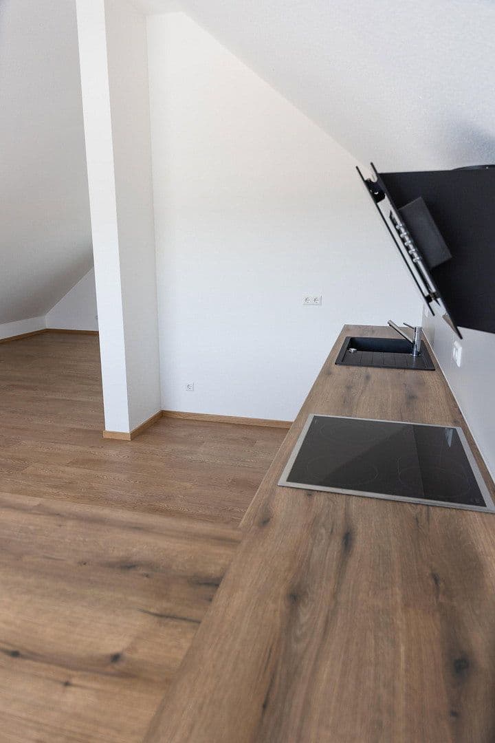 Pronájem bytu 5+kk 132 m², Uhlandstraße 25, Bodelshausen, Bádensko-Württembersko Pronájem bytu 5+kk 132 m², Uhlandstraße 25, Bodelshausen, Bádensko-Württembersko