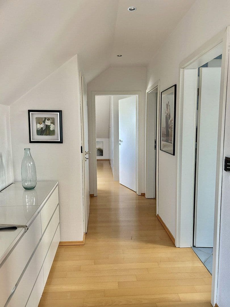 Pronájem bytu 3+1 95 m², Oldenburg, Dolní Sasko Pronájem bytu 3+1 95 m², Oldenburg, Dolní Sasko