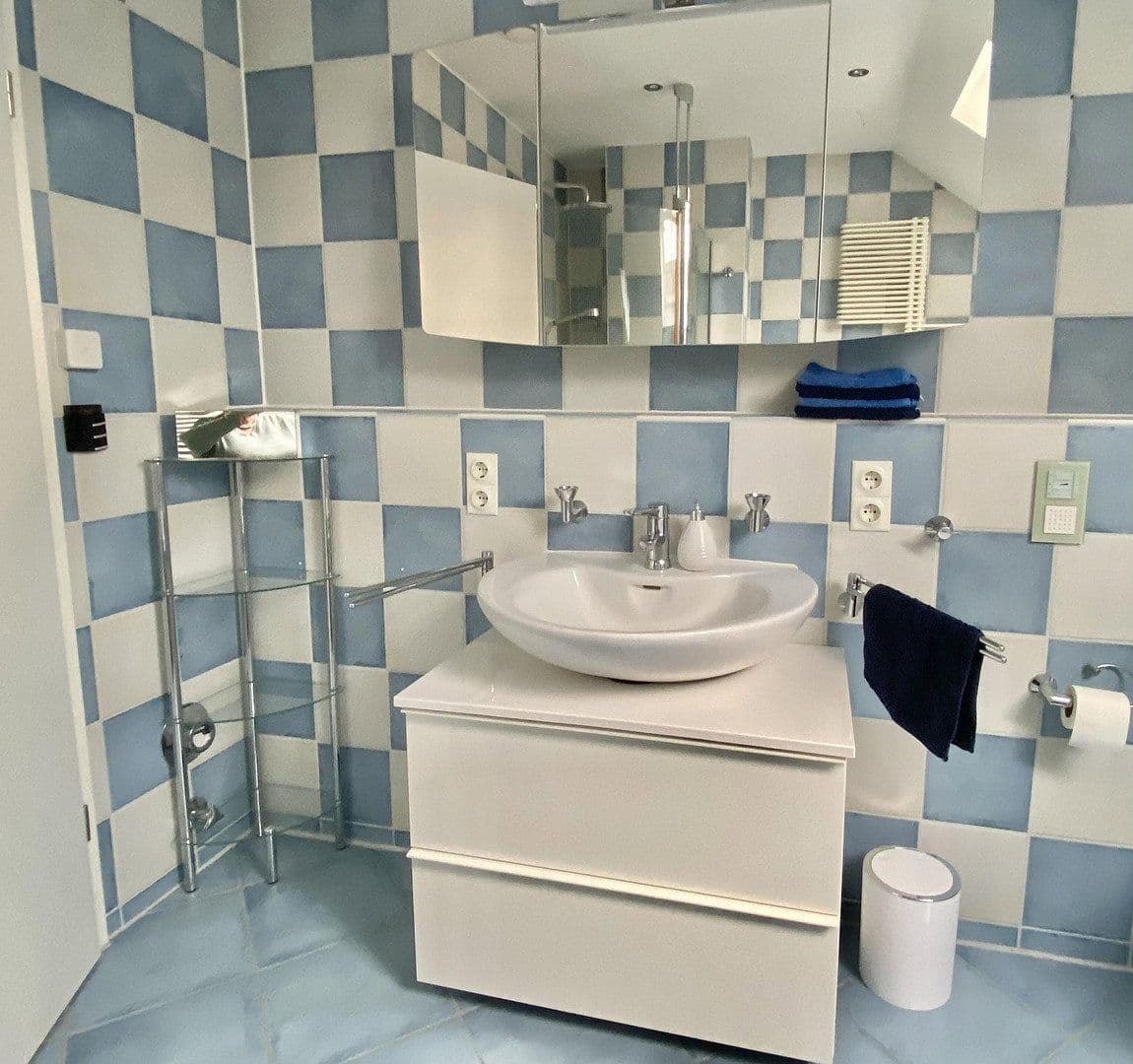 Pronájem bytu 3+1 95 m², Oldenburg, Dolní Sasko Pronájem bytu 3+1 95 m², Oldenburg, Dolní Sasko