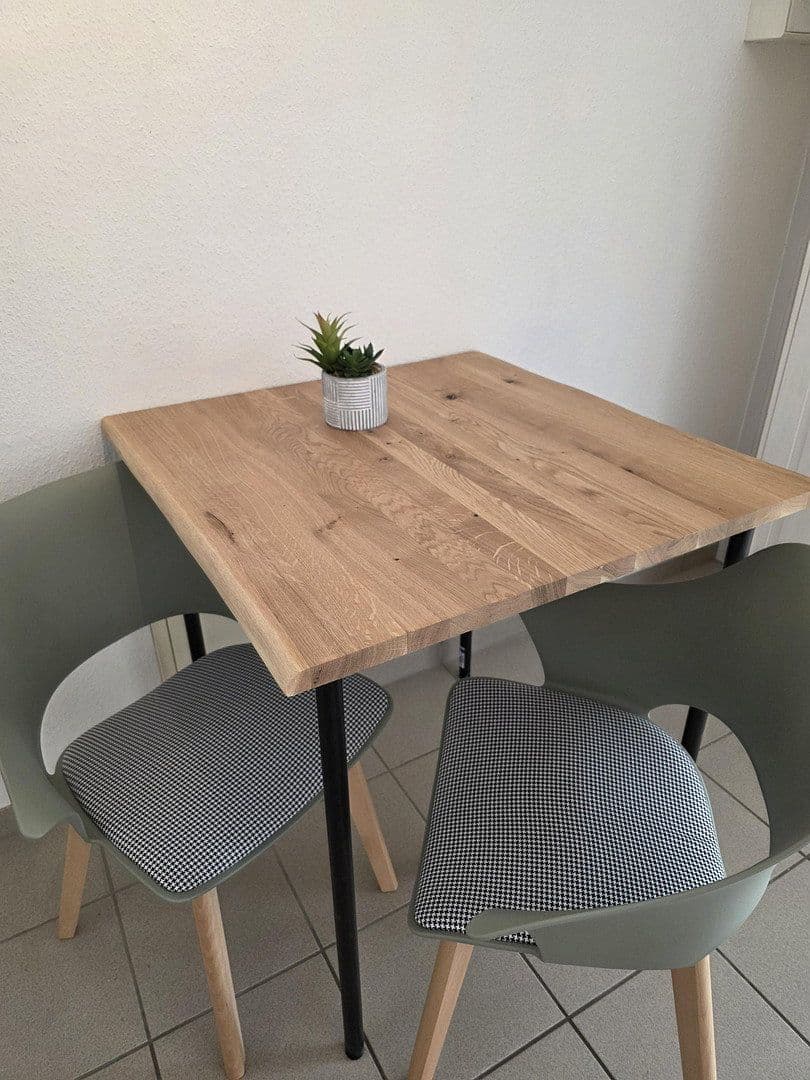 Pronájem bytu 1+1 40 m², Dellbrücker Steinweg 8a, Köln, Severní Porýní-Vestfálsko Pronájem bytu 1+1 40 m², Dellbrücker Steinweg 8a, Köln, Severní Porýní-Vestfálsko