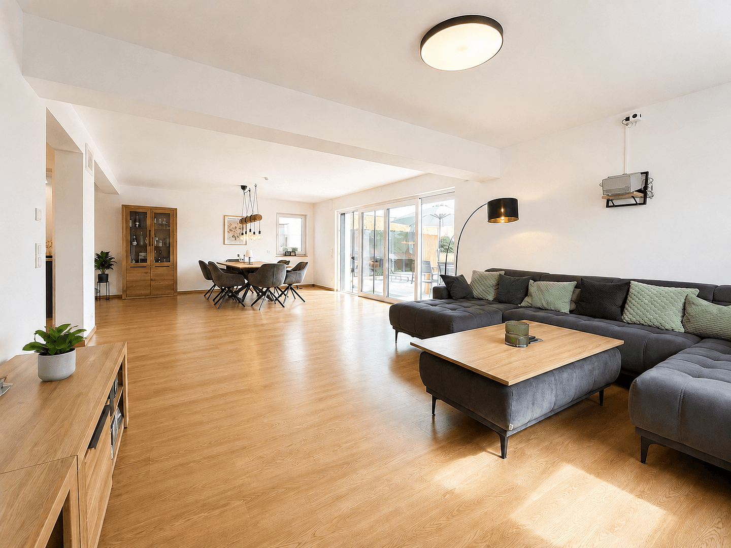 Prodej domu 165 m², pozemek 660 m², Ingolstadt, Bavorsko Prodej domu 165 m², pozemek 660 m², Ingolstadt, Bavorsko