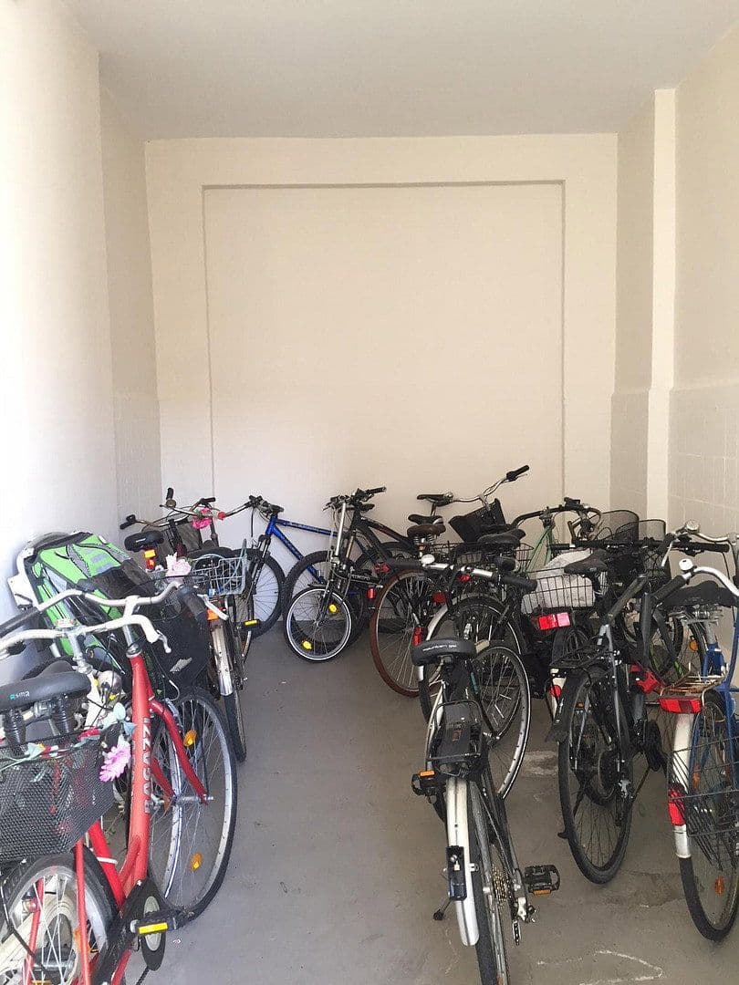 Pronájem bytu 4+1 103 m², Magdalenenstraße 21, Berlin, Berlín Pronájem bytu 4+1 103 m², Magdalenenstraße 21, Berlin, Berlín