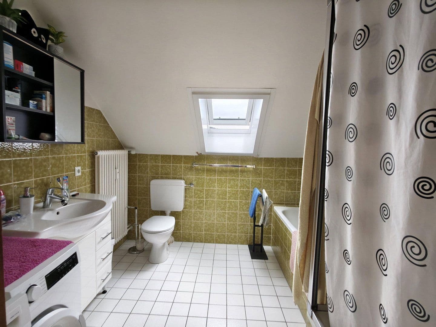 Pronájem bytu 4+1 97 m², Gernsbach, Bádensko-Württembersko Pronájem bytu 4+1 97 m², Gernsbach, Bádensko-Württembersko