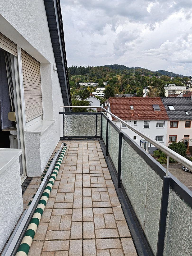 Pronájem bytu 4+1 97 m², Gernsbach, Bádensko-Württembersko Pronájem bytu 4+1 97 m², Gernsbach, Bádensko-Württembersko