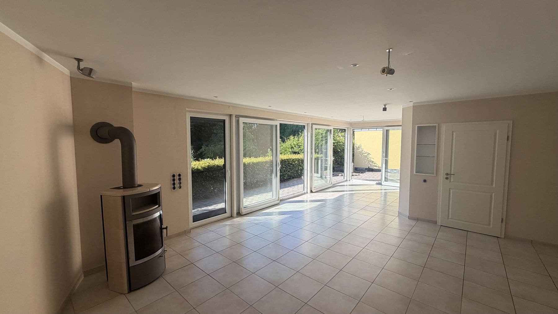 Pronájem bytu 5+1 149 m², Stade, Dolní Sasko Pronájem bytu 5+1 149 m², Stade, Dolní Sasko