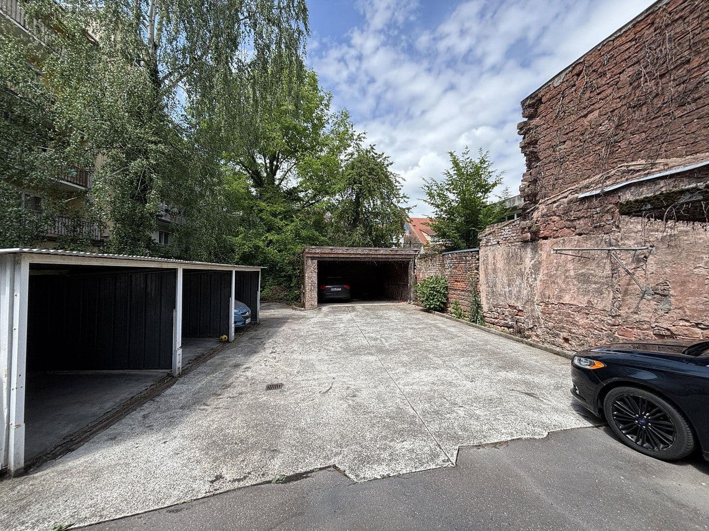 Prodej domu 261 m², pozemek 616 m², Kaiserslautern, Porýní-Falc Prodej domu 261 m², pozemek 616 m², Kaiserslautern, Porýní-Falc